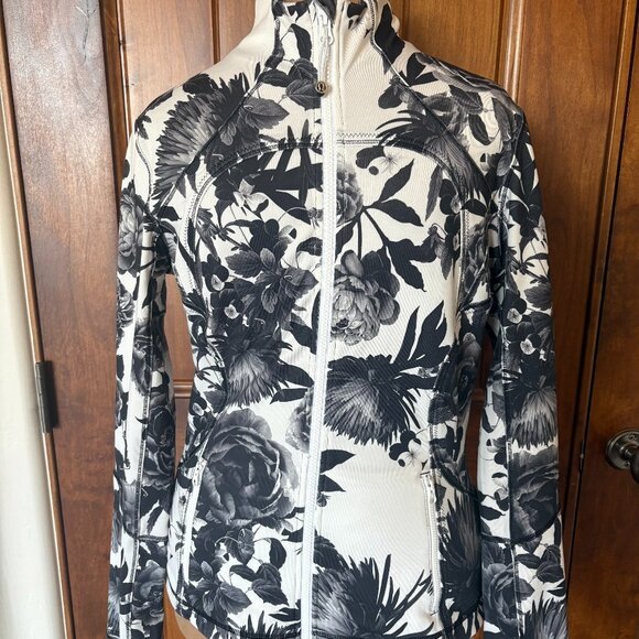 Lululemon Jacket - Picture 1 of 6